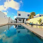 Casa Lilita Con Piscina Privada Playa Blanca